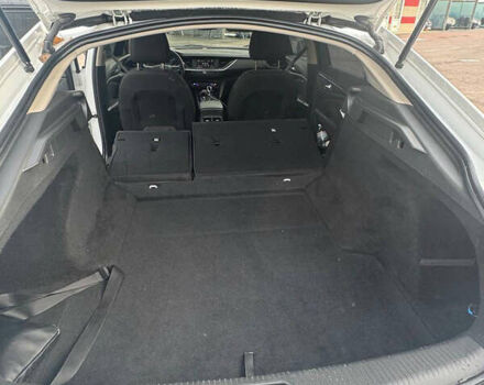 Білий Опель Інсігнія, об'ємом двигуна 1.5 л та пробігом 125 тис. км за 16700 $, фото 12 на Automoto.ua