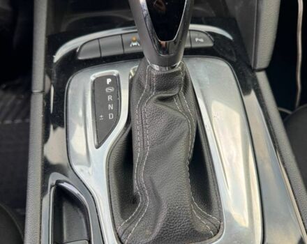 Білий Опель Інсігнія, об'ємом двигуна 1.5 л та пробігом 125 тис. км за 16700 $, фото 13 на Automoto.ua