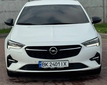 Білий Опель Інсігнія, об'ємом двигуна 1.5 л та пробігом 125 тис. км за 16700 $, фото 1 на Automoto.ua