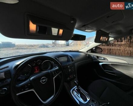 Білий Опель Інсігнія, об'ємом двигуна 1.96 л та пробігом 260 тис. км за 7800 $, фото 1 на Automoto.ua