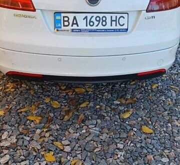 Опель Інсігнія 2009 у Знаменке на Automoto.ua Білий Опель Інсігнія, об'ємом двигуна 1.96 л та пробігом 333 тис. км за 5900 $, фото 1 на Automoto.ua