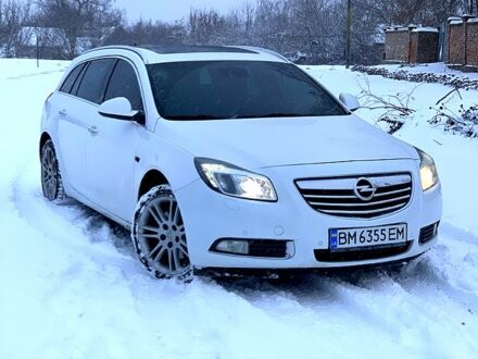 Білий Опель Інсігнія, об'ємом двигуна 2 л та пробігом 23400 тис. км за 6800 $, фото 1 на Automoto.ua