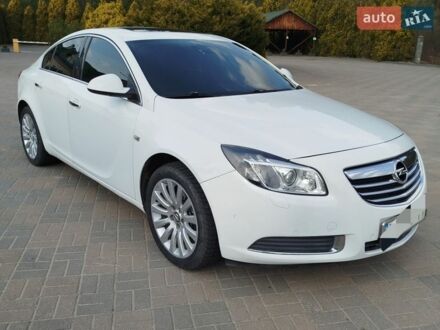 Білий Опель Інсігнія, об'ємом двигуна 1.96 л та пробігом 237 тис. км за 6599 $, фото 1 на Automoto.ua