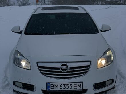 Білий Опель Інсігнія, об'ємом двигуна 2 л та пробігом 300 тис. км за 7500 $, фото 1 на Automoto.ua