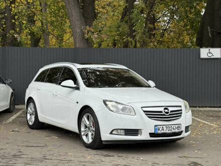 Опель Інсігнія 2010 у Броварах на Automoto.ua Білий Опель Інсігнія, об'ємом двигуна 1.96 л та пробігом 311 тис. км за 7500 $, фото 1 на Automoto.ua