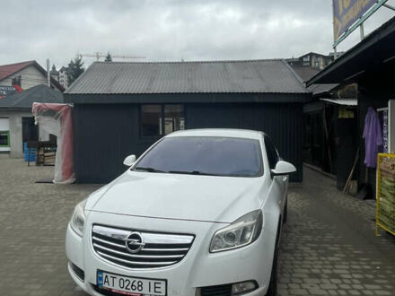 Белый Опель Инсигния, объемом двигателя 1.96 л и пробегом 237 тыс. км за 8100 $, фото 1 на Automoto.ua