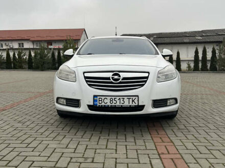 Белый Опель Инсигния, объемом двигателя 1.96 л и пробегом 324 тыс. км за 7100 $, фото 1 на Automoto.ua