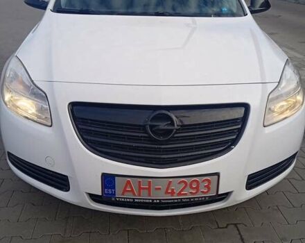 Белый Опель Инсигния, объемом двигателя 1.6 л и пробегом 158 тыс. км за 7500 $, фото 1 на Automoto.ua