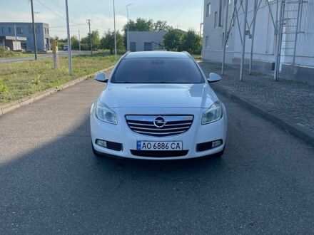 Білий Опель Інсігнія, об'ємом двигуна 1.96 л та пробігом 293 тис. км за 8700 $, фото 1 на Automoto.ua