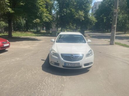 Білий Опель Інсігнія, об'ємом двигуна 2 л та пробігом 308 тис. км за 6700 $, фото 1 на Automoto.ua