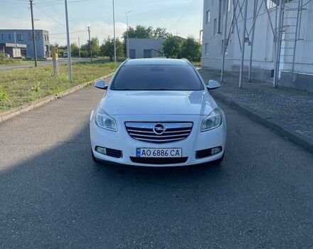 Білий Опель Інсігнія, об'ємом двигуна 1.96 л та пробігом 293 тис. км за 8700 $, фото 1 на Automoto.ua