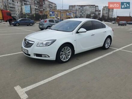 Белый Опель Инсигния, объемом двигателя 2 л и пробегом 149 тыс. км за 7500 $, фото 1 на Automoto.ua