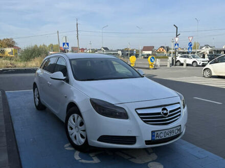 Білий Опель Інсігнія, об'ємом двигуна 1.96 л та пробігом 345 тис. км за 7500 $, фото 1 на Automoto.ua