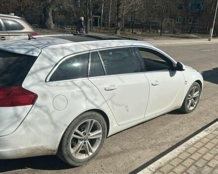 Білий Опель Інсігнія, об'ємом двигуна 2 л та пробігом 3 тис. км за 8600 $, фото 1 на Automoto.ua
