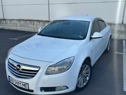 Білий Опель Інсігнія, об'ємом двигуна 1.96 л та пробігом 360 тис. км за 6999 $, фото 1 на Automoto.ua