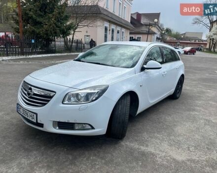 Белый Опель Инсигния, объемом двигателя 1.96 л и пробегом 264 тыс. км за 6000 $, фото 1 на Automoto.ua