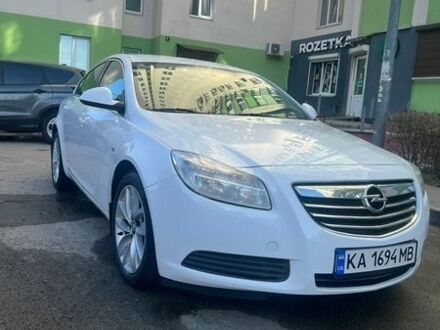 Білий Опель Інсігнія, об'ємом двигуна 2 л та пробігом 178 тис. км за 6900 $, фото 1 на Automoto.ua