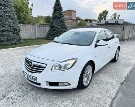 Белый Опель Инсигния, объемом двигателя 1.96 л и пробегом 225 тыс. км за 8200 $, фото 1 на Automoto.ua