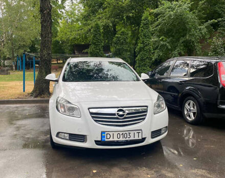 Белый Опель Инсигния, объемом двигателя 1.96 л и пробегом 304 тыс. км за 9100 $, фото 1 на Automoto.ua
