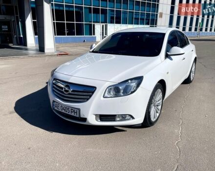 Білий Опель Інсігнія, об'ємом двигуна 1.96 л та пробігом 194 тис. км за 8800 $, фото 1 на Automoto.ua