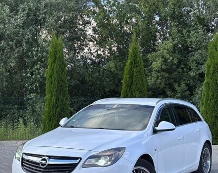 Білий Опель Інсігнія, об'ємом двигуна 2 л та пробігом 348 тис. км за 8999 $, фото 1 на Automoto.ua