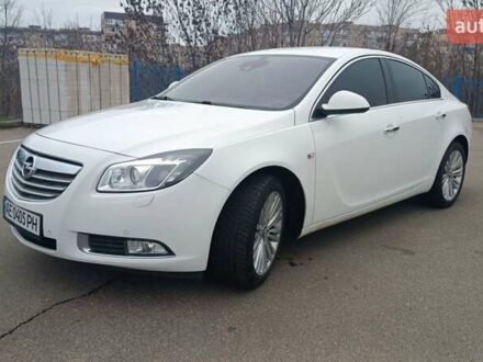 Білий Опель Інсігнія, об'ємом двигуна 1.96 л та пробігом 192 тис. км за 9500 $, фото 1 на Automoto.ua