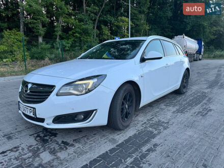 Белый Опель Инсигния, объемом двигателя 2 л и пробегом 281 тыс. км за 7800 $, фото 1 на Automoto.ua