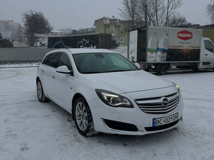 Белый Опель Инсигния, объемом двигателя 1.96 л и пробегом 192 тыс. км за 8999 $, фото 1 на Automoto.ua