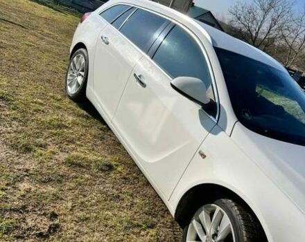 Білий Опель Інсігнія, об'ємом двигуна 1.96 л та пробігом 280 тис. км за 13500 $, фото 1 на Automoto.ua