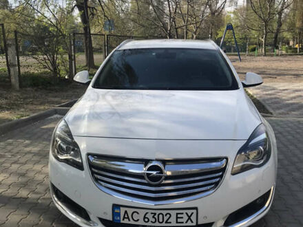 Білий Опель Інсігнія, об'ємом двигуна 2 л та пробігом 210 тис. км за 10800 $, фото 1 на Automoto.ua