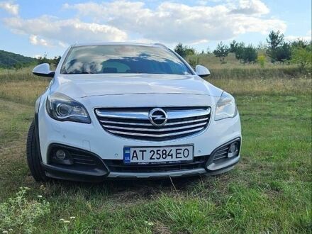 Білий Опель Інсігнія, об'ємом двигуна 1.96 л та пробігом 226 тис. км за 9300 $, фото 1 на Automoto.ua