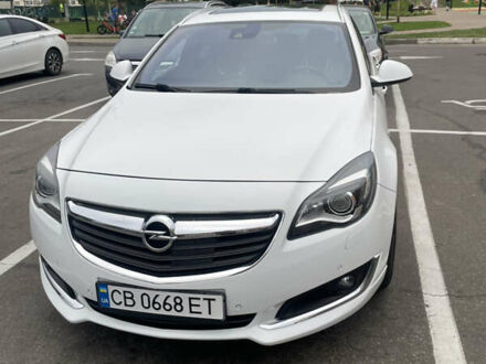 Опель Инсигния 2014 в Чернигове на Automoto.ua Белый Опель Инсигния, объемом двигателя 1.96 л и пробегом 198 тыс. км за 14000 $, фото 1 на Automoto.ua