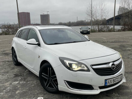 Белый Опель Инсигния, объемом двигателя 1.96 л и пробегом 298 тыс. км за 10800 $, фото 1 на Automoto.ua