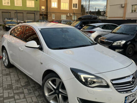 Белый Опель Инсигния, объемом двигателя 1.96 л и пробегом 262 тыс. км за 9500 $, фото 1 на Automoto.ua