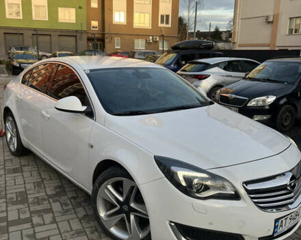 Белый Опель Инсигния, объемом двигателя 1.96 л и пробегом 262 тыс. км за 9500 $, фото 1 на Automoto.ua