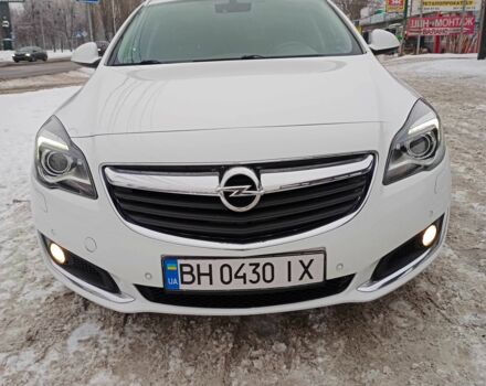Белый Опель Инсигния, объемом двигателя 2 л и пробегом 270 тыс. км за 9850 $, фото 1 на Automoto.ua