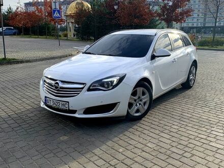 Білий Опель Інсігнія, об'ємом двигуна 2 л та пробігом 0 тис. км за 9900 $, фото 1 на Automoto.ua