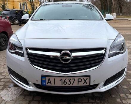 Белый Опель Инсигния, объемом двигателя 2 л и пробегом 198 тыс. км за 9900 $, фото 1 на Automoto.ua