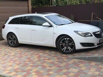 Белый Опель Инсигния, объемом двигателя 1.96 л и пробегом 290 тыс. км за 9900 $, фото 1 на Automoto.ua