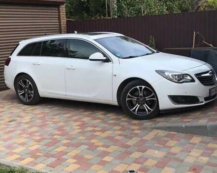 Белый Опель Инсигния, объемом двигателя 1.96 л и пробегом 290 тыс. км за 9900 $, фото 1 на Automoto.ua