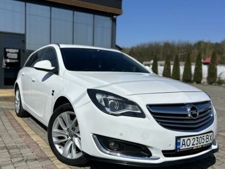 Білий Опель Інсігнія, об'ємом двигуна 2 л та пробігом 293 тис. км за 11500 $, фото 1 на Automoto.ua