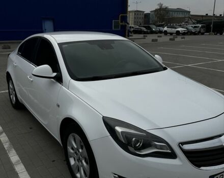 Белый Опель Инсигния, объемом двигателя 1.6 л и пробегом 208 тыс. км за 9800 $, фото 1 на Automoto.ua