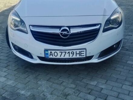 Белый Опель Инсигния, объемом двигателя 1.6 л и пробегом 215 тыс. км за 12350 $, фото 1 на Automoto.ua