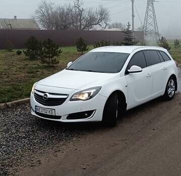 Белый Опель Инсигния, объемом двигателя 1.6 л и пробегом 227 тыс. км за 9500 $, фото 1 на Automoto.ua