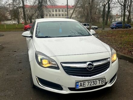 Белый Опель Инсигния, объемом двигателя 1.4 л и пробегом 226 тыс. км за 8400 $, фото 1 на Automoto.ua