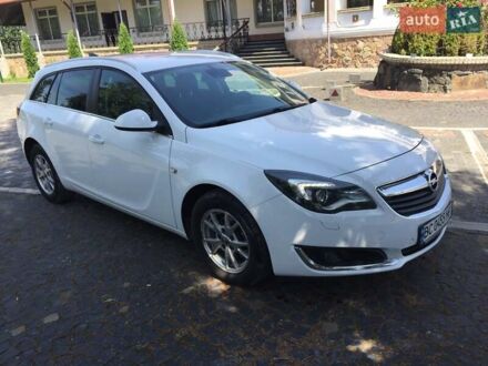 Белый Опель Инсигния, объемом двигателя 1.6 л и пробегом 220 тыс. км за 11500 $, фото 1 на Automoto.ua