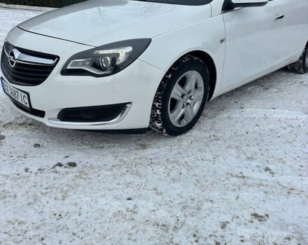 Белый Опель Инсигния, объемом двигателя 1.6 л и пробегом 161 тыс. км за 8999 $, фото 1 на Automoto.ua