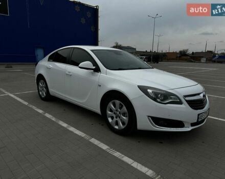 Белый Опель Инсигния, объемом двигателя 1.6 л и пробегом 208 тыс. км за 10300 $, фото 1 на Automoto.ua