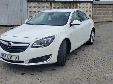 Белый Опель Инсигния, объемом двигателя 1.6 л и пробегом 230 тыс. км за 9400 $, фото 1 на Automoto.ua