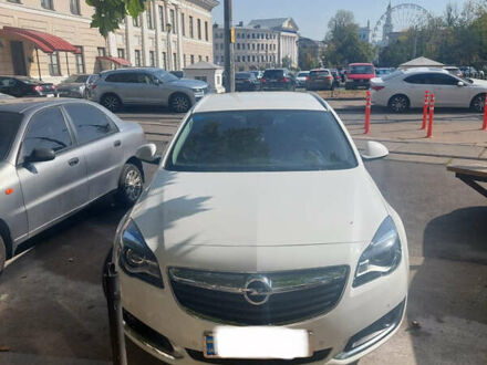 Белый Опель Инсигния, объемом двигателя 1.6 л и пробегом 237 тыс. км за 13000 $, фото 1 на Automoto.ua